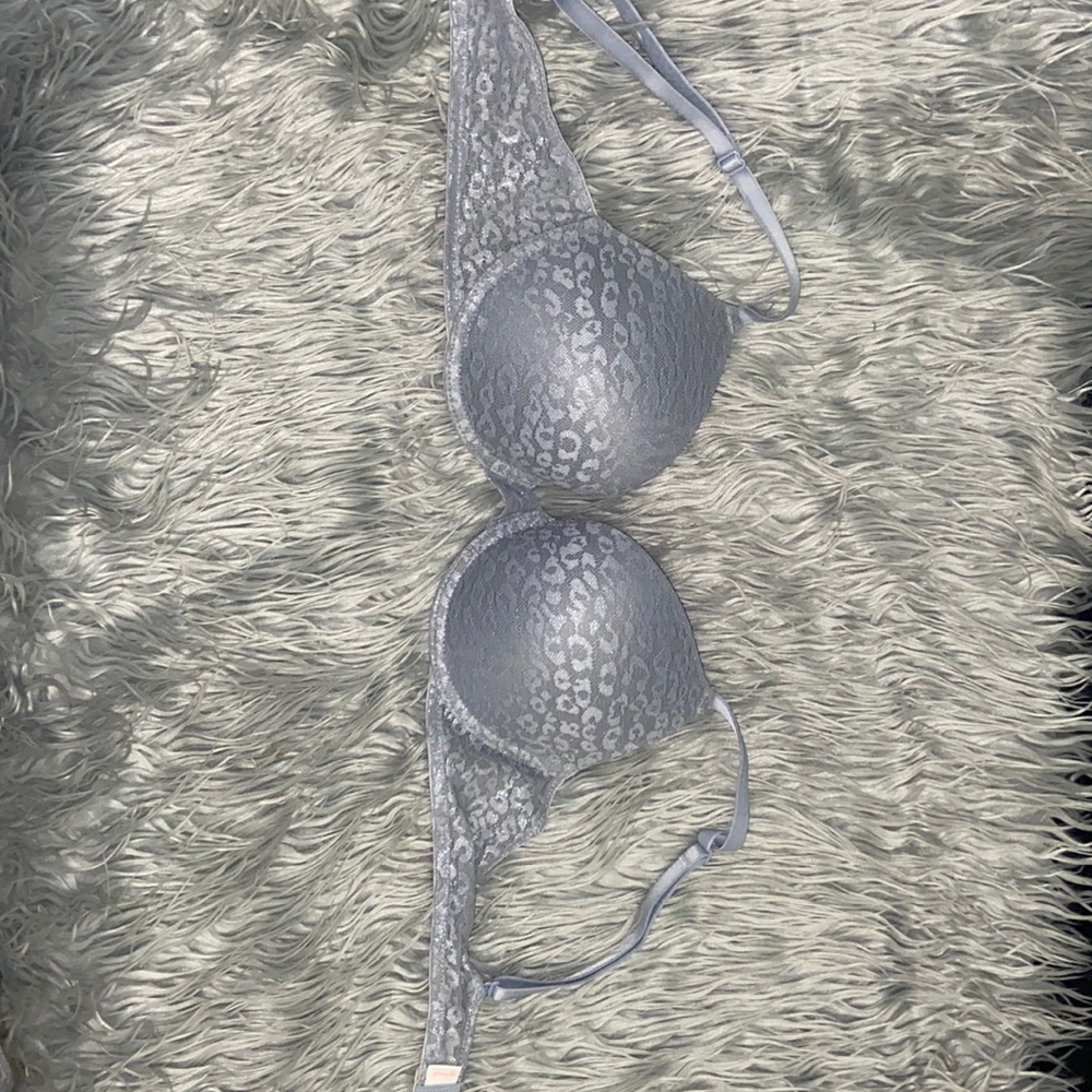 NWOT! Pink Victoria’s Secret push-up bra!